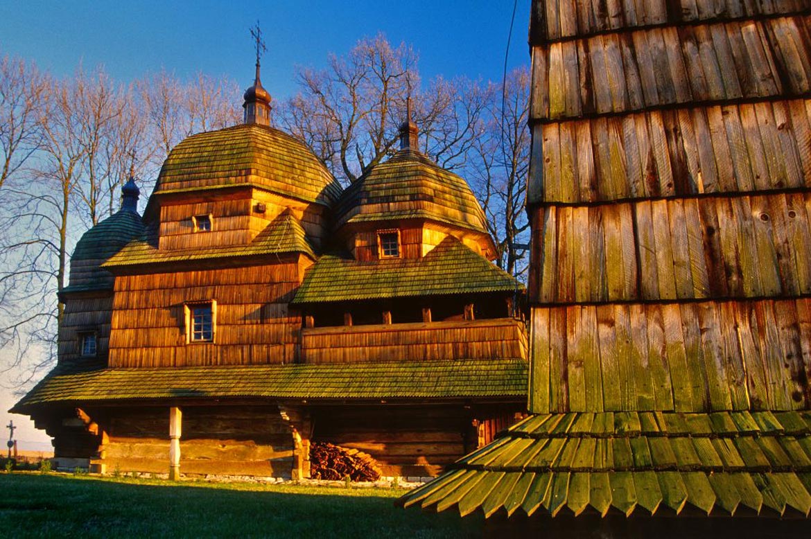 Tserkva'er i træ i Karpaterne i Polen og Ukraine – imponerende kulturskatte i træ