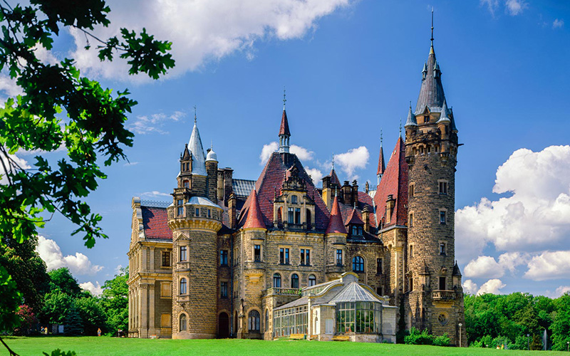 Moszna-slottet skjulte-skatter-Moszna-slott.jpg