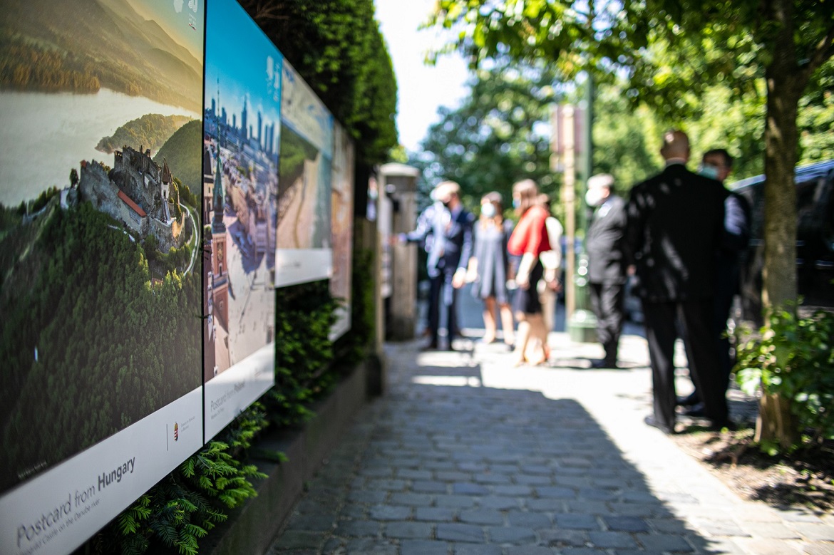 Postcard from V4 30mm_266 - Copie.jpg