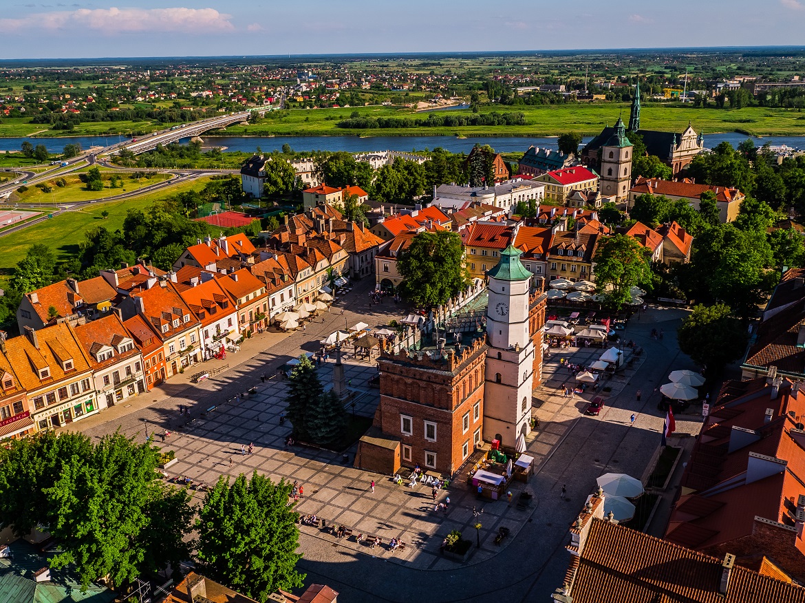Luchtfoto van het centrum van Sandomierz