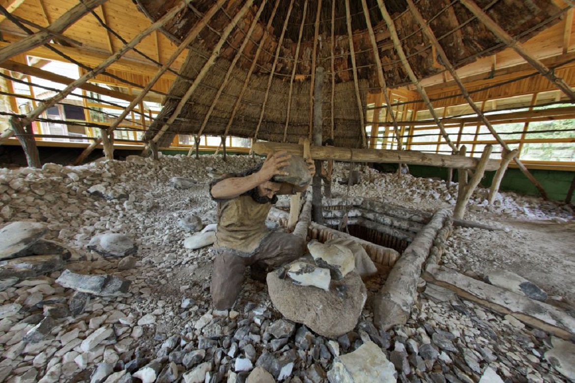 Krzemionki prehistorische vuurstenen mijnen