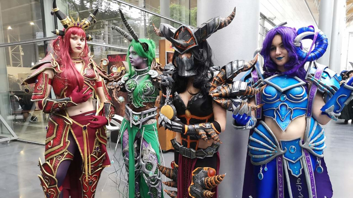 Grupa_cosplayerów_podczas_festiwalu_Pyrkon_2019_728x410.jpg