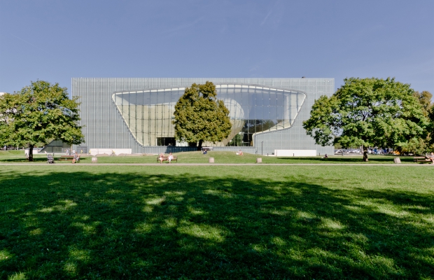 Green_Warsaw_POLIN_museum.jpg