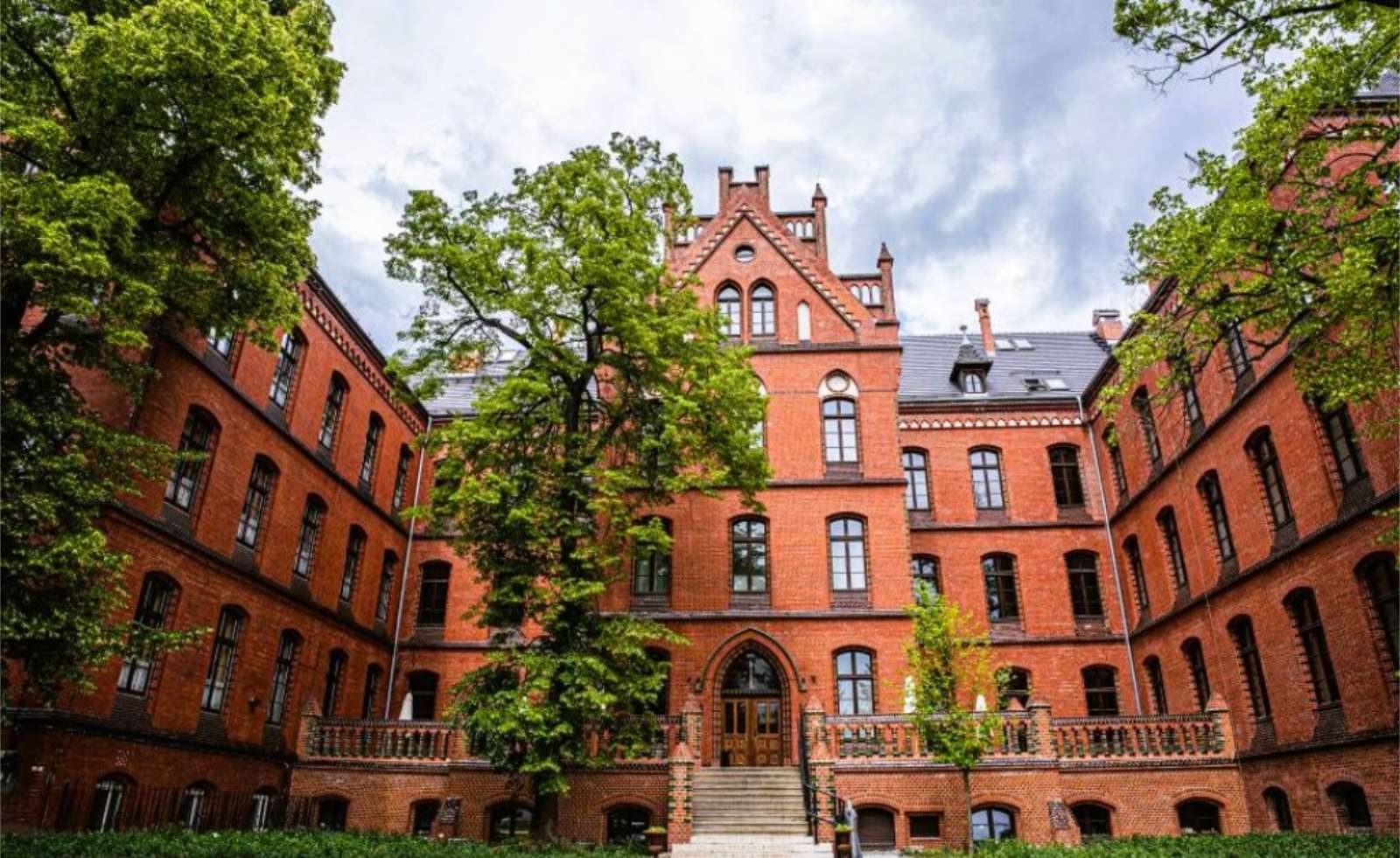 Arche Klasztor Wrocław